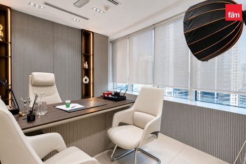 Bureau à Business Bay, Dubai, 94.6 m², № 124992 - photo 7