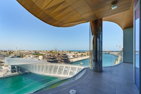 Apartment in Jumeirah, Dubai 3 bedrooms, 262 sq.m. № 120628