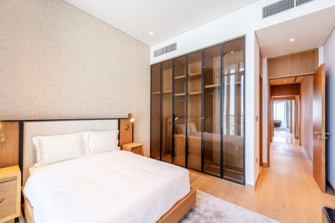 Apartment in Jumeirah, Dubai 3 bedrooms, 262 sq.m. № 120628 - photo 19
