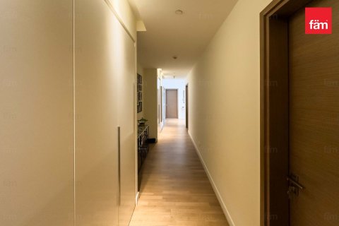 Apartment in Al Wasl, Dubai 3 bedrooms, 212.3 sq.m. № 67325 - photo 23