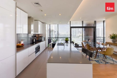 Apartment in Al Wasl, Dubai 3 bedrooms, 212.3 sq.m. № 67325 - photo 7