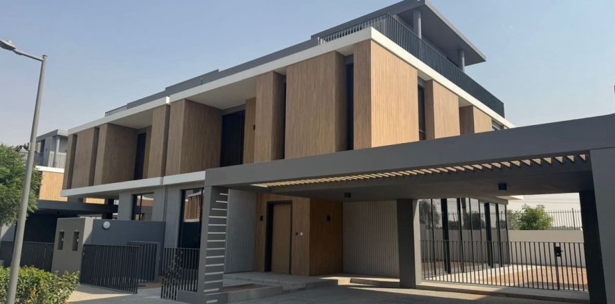 Villa in Dubai 4 bedrooms, 302.1 sq.m. № 67327