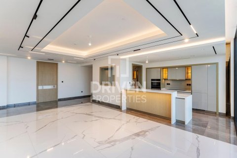 Penthouse in Dubai Internet City, Dubai 4 bedrooms, 470 sq.m. № 64947 - photo 2