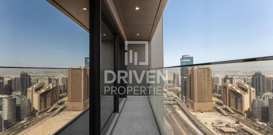 Penthouse in Dubai Internet City, Dubai 4 bedrooms, 470 sq.m. № 64947