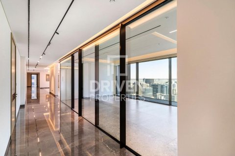 Penthouse in Dubai Internet City, Dubai 4 bedrooms, 470 sq.m. № 64947 - photo 7