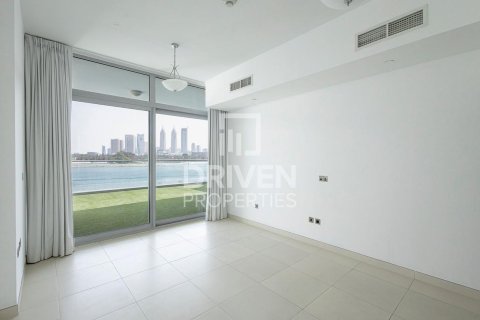 Appartement à Palm Jumeirah, Dubai, 1 chambre, 129 m², № 64952 - photo 3