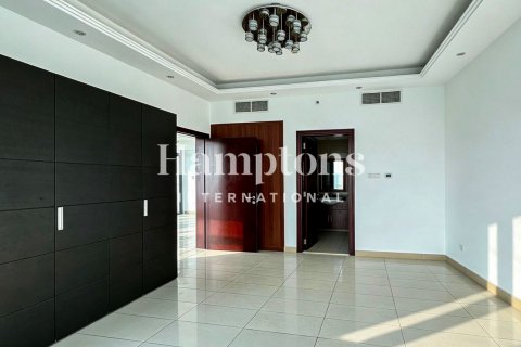 Apartment in Jumeirah Lake Towers, Dubai 2 bedrooms, 94.29654500 sq.m. № 139573 - photo 7