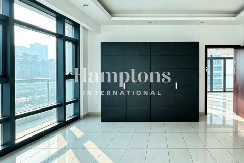 Apartment in Jumeirah Lake Towers, Dubai 2 bedrooms, 94.29654500 sq.m. № 139573 - photo 4