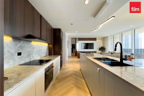 Apartment in Dubai 3 bedrooms, 152.2 sq.m. № 47771 - photo 6