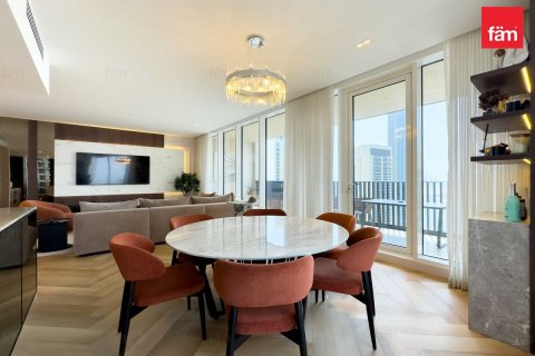 Apartment in Dubai 3 bedrooms, 152.2 sq.m. № 47771 - photo 8