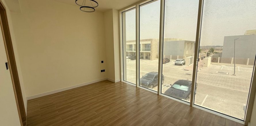 Villa en Dubai, 3 dormitorios, 106.9 m², № 47777