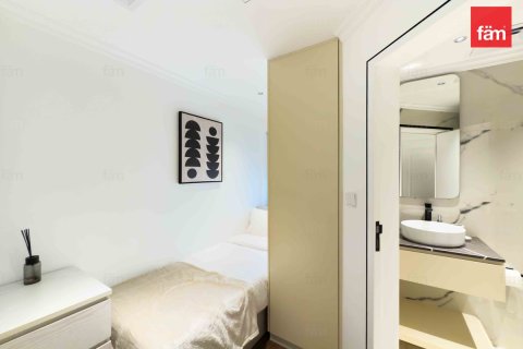 Apartment in Dubai 3 bedrooms, 175 sq.m. № 47767 - photo 18