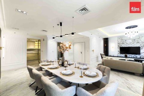 Apartment in Dubai 3 bedrooms, 175 sq.m. № 47767 - photo 24