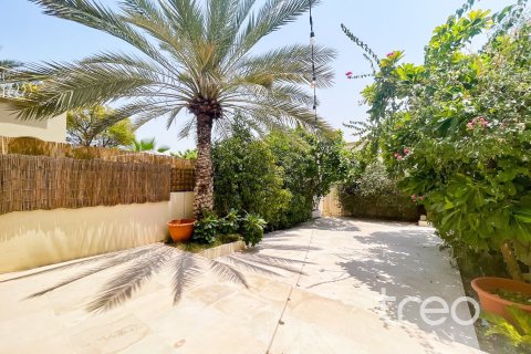 Villa in The Springs, Dubai 2 bedrooms, 153.01 sq.m. № 124812 - photo 12