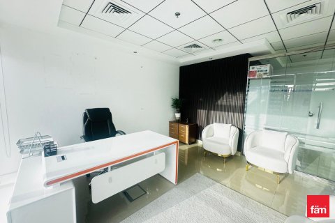 Bureau à Business Bay, Dubai, 61.4 m², № 112853 - photo 14