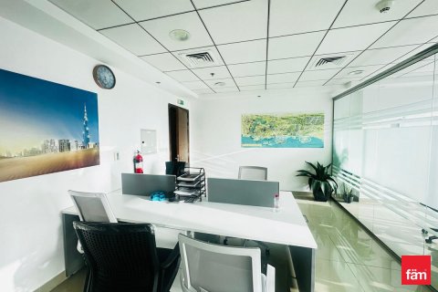 Bureau à Business Bay, Dubai, 61.4 m², № 112853 - photo 16