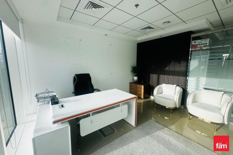 Bureau à Business Bay, Dubai, 61.4 m², № 112853 - photo 15