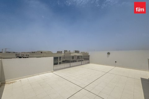 فيلا في دبي 5 غرف نوم , 372.4 م² رقم 77066 - صورة 16