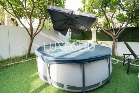 Villa à Jumeirah Village Circle, Dubai, 5 chambres, 545 m², № 45896 - photo 8