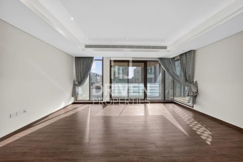 Villa in Meydan, Dubai 6 bedrooms, 554.82 sq.m. № 129563 - photo 24
