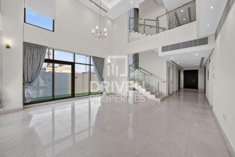 Villa in Meydan, Dubai 6 bedrooms, 554.82 sq.m. № 129563 - photo 17