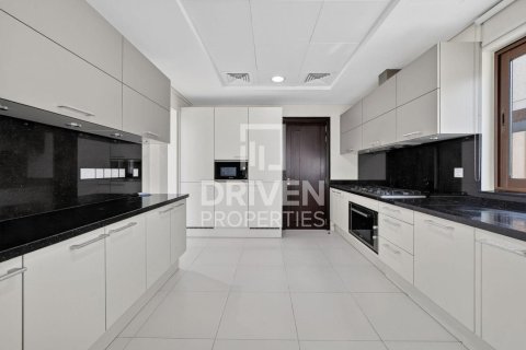 Villa in Meydan, Dubai 6 bedrooms, 554.82 sq.m. № 129563 - photo 9