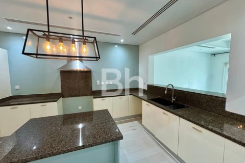 Снять в аренду таунхаус в Al Furjan, Дубай: 3 спальни, 224м², № 22990 - фото 6