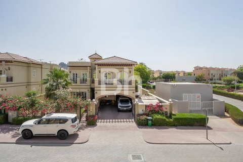 Купить таунхаус в Dubai Sports City, Дубай: 3 спальни, 251м², № 22988 - фото 16
