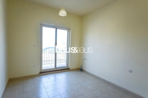 Villa in Dubai Sports City, Dubai 5 bedrooms, 403 sq.m. № 44252 - photo 12