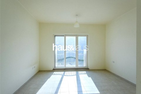 Villa in Dubai Sports City, Dubai 5 bedrooms, 403 sq.m. № 44252 - photo 13