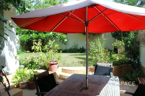 Villa in Springs 10, The Springs, Dubai 4 bedrooms, 288 sq.m. № 62292 - photo 10