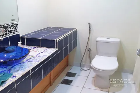 Villa in Springs 10, The Springs, Dubai 4 bedrooms, 288 sq.m. № 62292 - photo 8