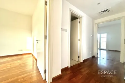 Villa in The Springs, Dubai 3 bedrooms, 297 sq.m. № 122618 - photo 11