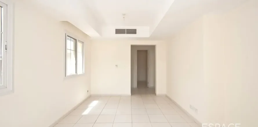 Villa in Springs 15, The Springs, Dubai 2 bedrooms, 167 sq.m. № 122617
