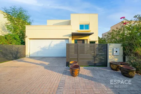 Villa in Meadows 8, Meadows, Dubai 4 bedrooms, 362 sq.m. № 122615 - photo 18