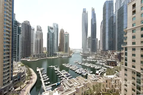 Appartement à Dubai Marina, Dubai, 2 chambres, 140 m², № 122621