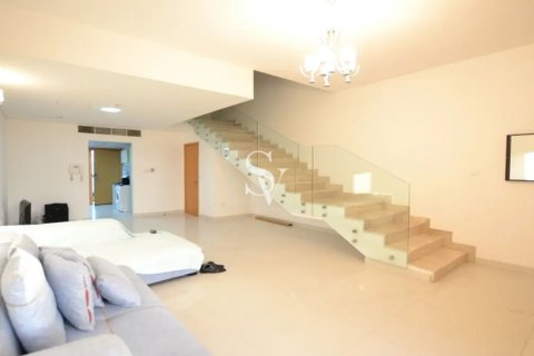 Villa in District 15, Jumeirah Village Circle, Dubai 4 bedrooms, 130 sq.m. № 96718 - photo 9