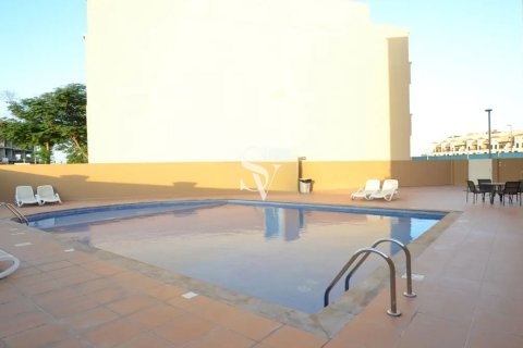 Villa in District 15, Jumeirah Village Circle, Dubai 4 bedrooms, 130 sq.m. № 96718 - photo 6