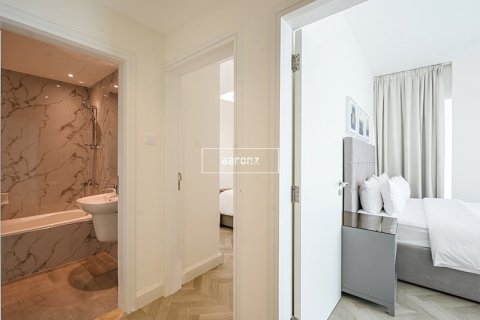 Apartment in Jumeirah Lake Towers, Dubai 2 bedrooms, 90.1 sq.m. № 42627 - photo 4
