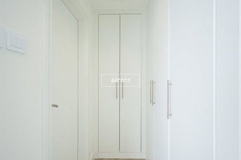 Apartment in Jumeirah Lake Towers, Dubai 2 bedrooms, 90.1 sq.m. № 42627 - photo 6