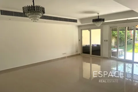 Villa à Springs 12, The Springs, Dubai, 3 chambres, 228 m², № 61983 - photo 2