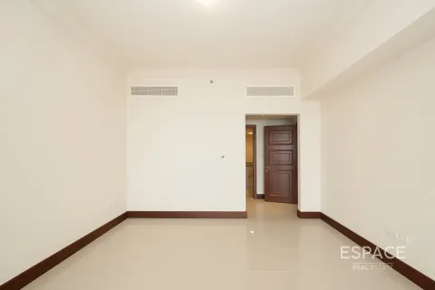 Снять в аренду квартиру в Пальме Джумейре, Дубай: 2 спальни, 175м², № 61998 - фото 8