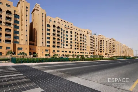 Снять в аренду квартиру в Пальме Джумейре, Дубай: 2 спальни, 175м², № 61998 - фото 11