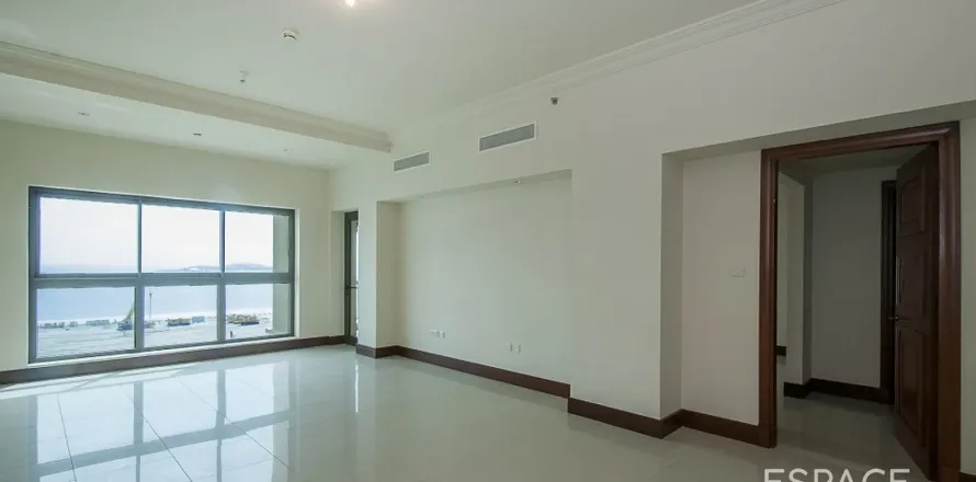 Квартира в Пальме Джумейре, Дубай, 2 спальни, 175м², № 61998