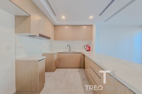 Снять в аренду таунхаус в Дубае: 3 спальни, 177м², № 13596 - фото 4