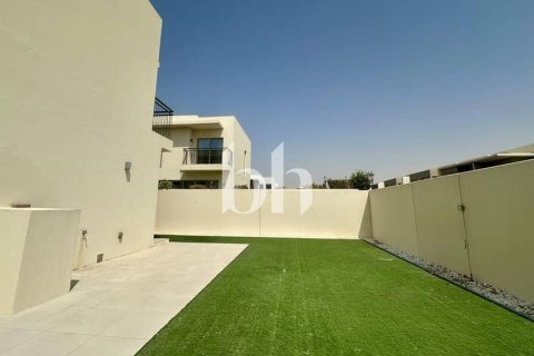 Adosado en Arabian Ranches 2, Dubai, 4 dormitorios, 205 m², № 57602 - foto 2