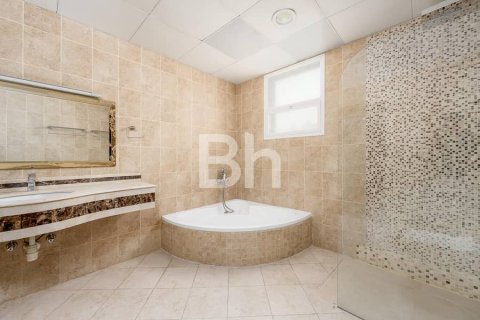 Villa à Al Barsha, Dubai, 5 chambres, 958 m², № 57599 - photo 12