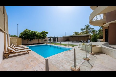 Villa à Al Barsha, Dubai, 5 chambres, 958 m², № 57599 - photo 2