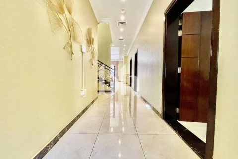 Купить виллу в The Villa, Дубай: 5 спален, 561м², № 57601 - фото 8