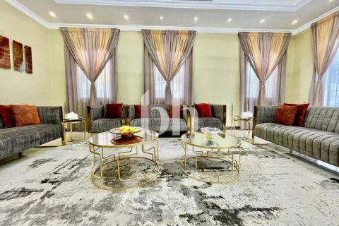 Купить виллу в The Villa, Дубай: 5 спален, 561м², № 57601 - фото 13